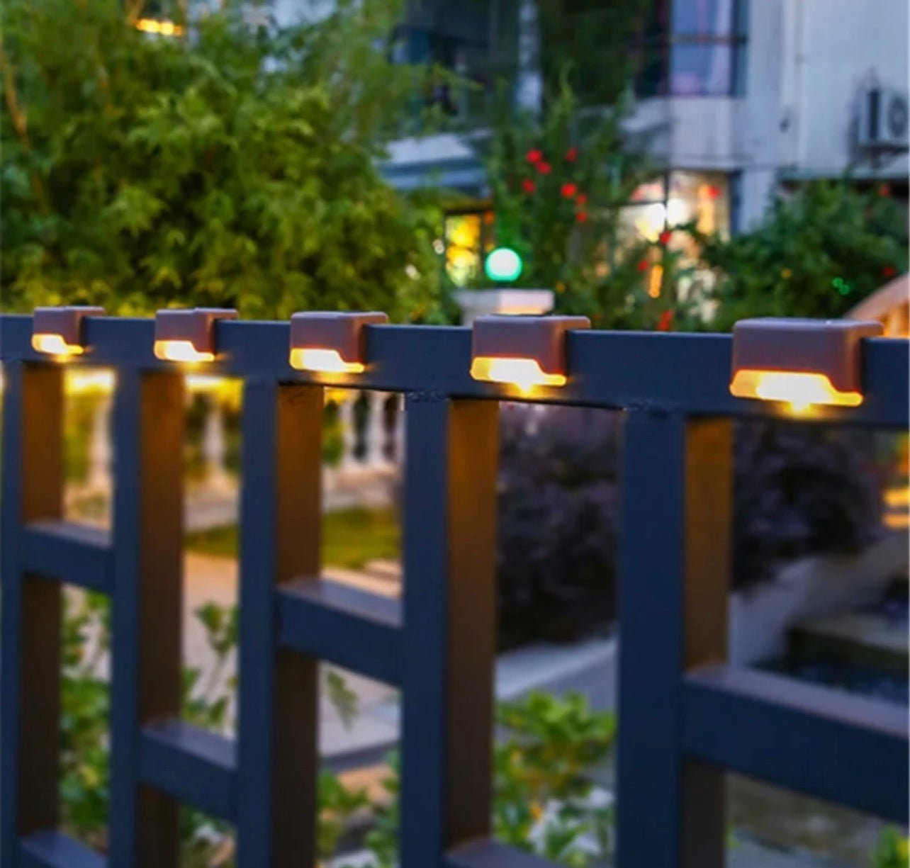 Focos LED Solares Escalera Color Café